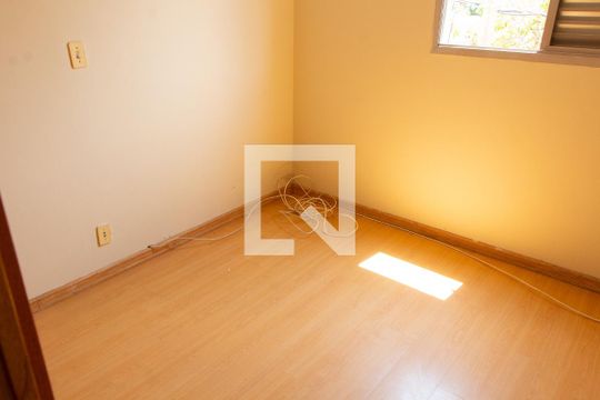 QUARTO 1 de apartamento à venda com 2 quartos, 85m² em Vila Itapura, Campinas