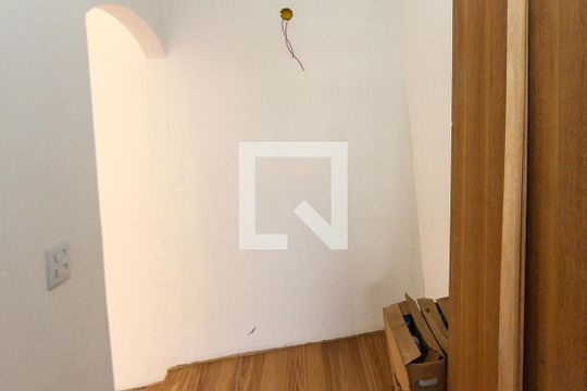 Closet de casa à venda com 3 quartos, 170m² em Jardim Cotching, São Paulo