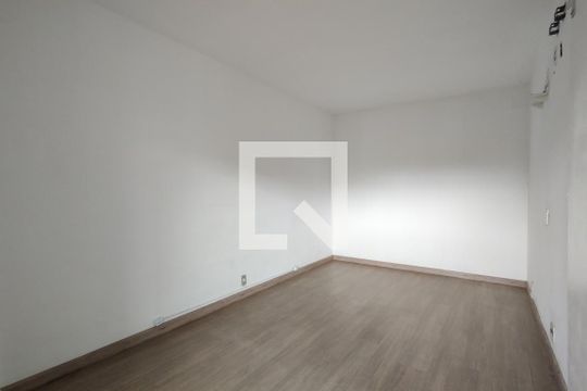 Quarto Suíte de apartamento à venda com 1 quarto, 50m² em Tanque, Rio de Janeiro