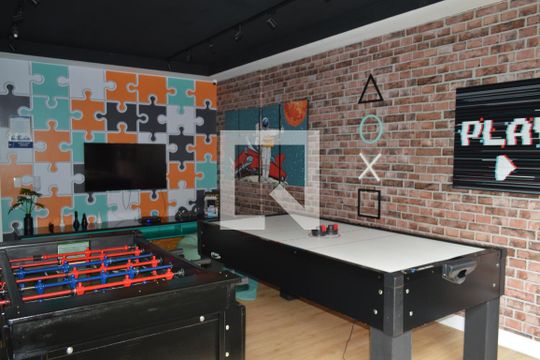 Área comum de kitnet/studio para alugar com 1 quarto, 27m² em Vila Dom Pedro I, São Paulo