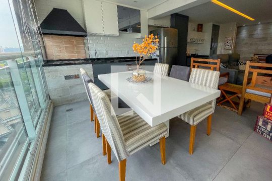 Varanda de apartamento à venda com 2 quartos, 74m² em Pinheiros, São Paulo