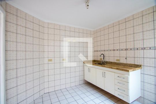 Cozinha de apartamento à venda com 2 quartos, 155m² em Vila Alice, Santo André