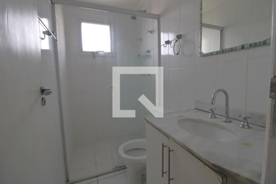 Banheiro comum de apartamento à venda com 2 quartos, 65m² em Vila do Castelo, São Paulo