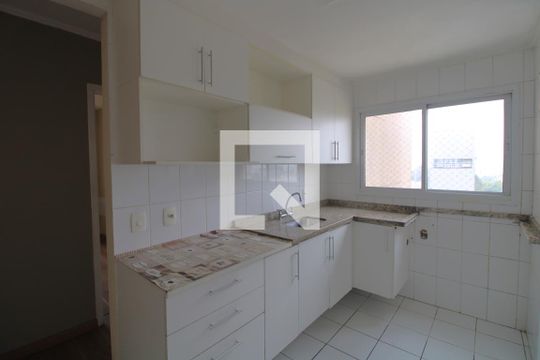 Cozinha de apartamento à venda com 2 quartos, 65m² em Vila do Castelo, São Paulo