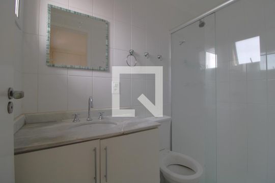 Banheiro da suíte de apartamento à venda com 2 quartos, 65m² em Vila do Castelo, São Paulo