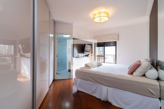 Suíte de apartamento para alugar com 3 quartos, 122m² em Vila Ester (zona Norte), São Paulo