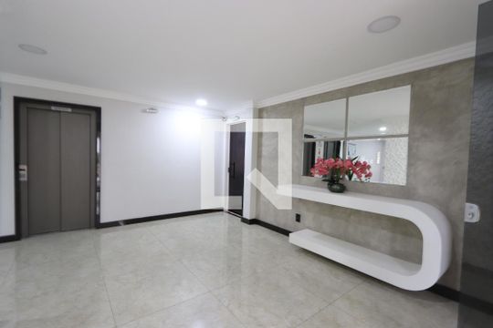 Área comum - Hall de Entrada de apartamento à venda com 3 quartos, 63m² em Vila Antonieta, São Paulo