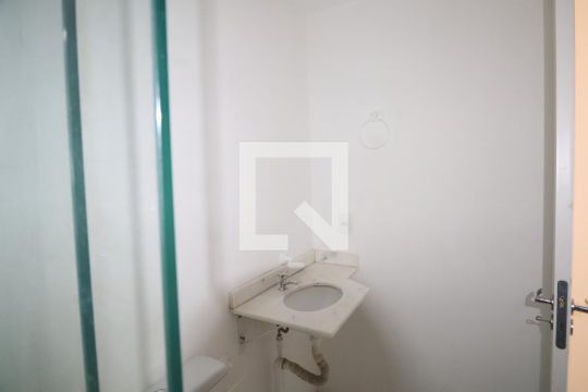 Banheiro de apartamento para alugar com 2 quartos, 50m² em São José, Canoas