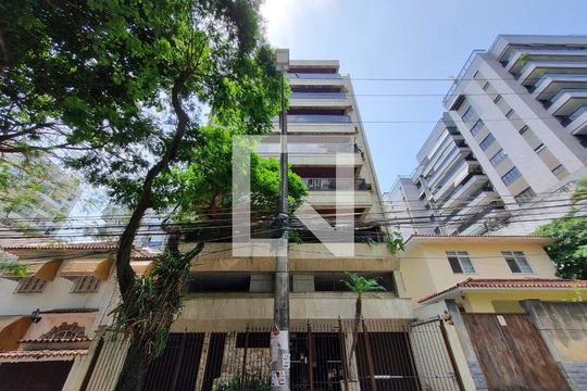 Fachada de apartamento à venda com 6 quartos, 680m² em Tijuca, Rio de Janeiro