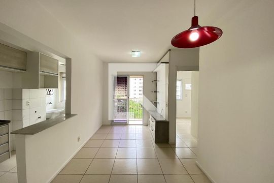 Apartamento para alugar com 2 quartos, 53m² em Del Castilho, Rio de Janeiro