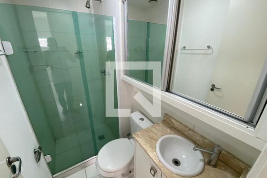 Banheiro do Quarto 1 de apartamento para alugar com 2 quartos, 53m² em Del Castilho, Rio de Janeiro