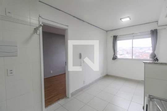 Sala/Cozinha de apartamento à venda com 1 quarto, 28m² em Vila Ema, São Paulo
