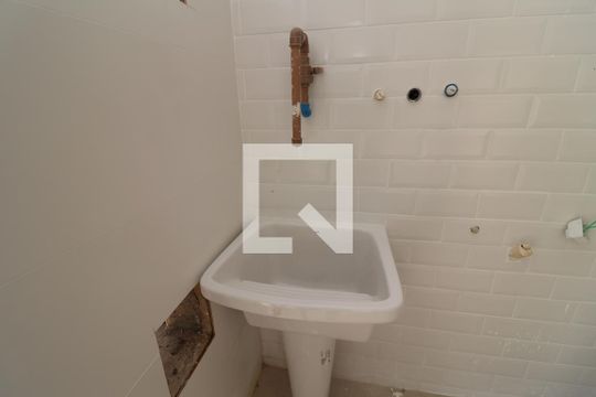 Área de Serviço de casa à venda com 3 quartos, 250m² em Jardim Guanabara, Rio de Janeiro