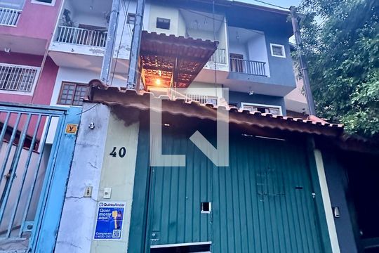 Fachada de casa à venda com 3 quartos, 100m² em Chácara do Vovó, Guarulhos