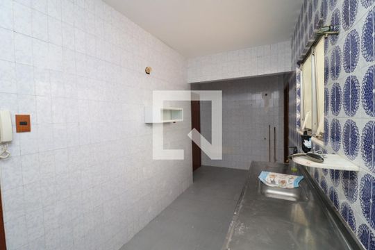 Cozinha de apartamento à venda com 2 quartos, 52m² em Pitangueiras, Rio de Janeiro