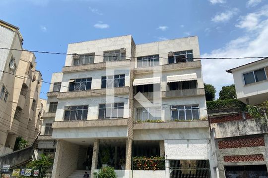 Fachada de apartamento à venda com 2 quartos, 52m² em Pitangueiras, Rio de Janeiro
