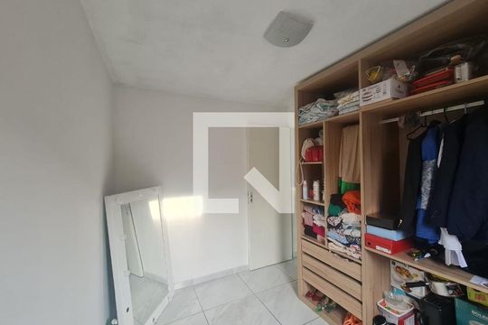 Quarto 2 de apartamento para alugar com 2 quartos, 42m² em Jardim Presidente Dutra, Guarulhos