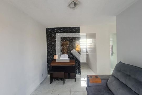 Sala de apartamento para alugar com 2 quartos, 42m² em Jardim Presidente Dutra, Guarulhos