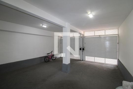 Garagem de casa de condomínio à venda com 3 quartos, 199m² em Água Fria, São Paulo