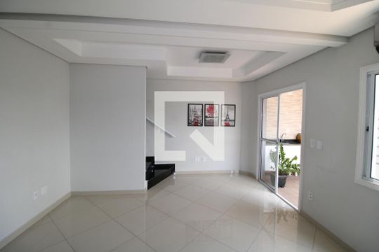 Sala de casa de condomínio à venda com 3 quartos, 199m² em Água Fria, São Paulo