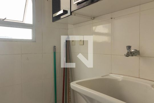 Área de Serviço de apartamento para alugar com 2 quartos, 50m² em Jardim Central, Cotia