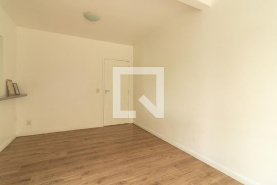 Apartamento para alugar com 2 quartos, 50m² em Jardim Central, Cotia