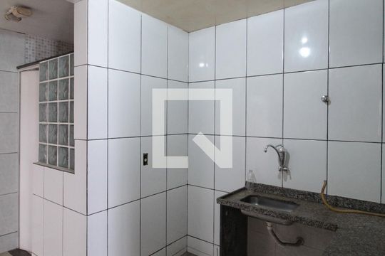 Cozinha de casa de condomínio para alugar com 4 quartos, 120m² em Santa Monica, Belo Horizonte