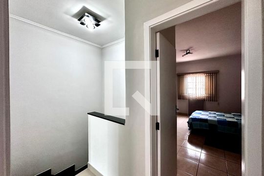 Corredor Quartos de casa à venda com 2 quartos, 105m² em Vila Cruzeiro, São Paulo
