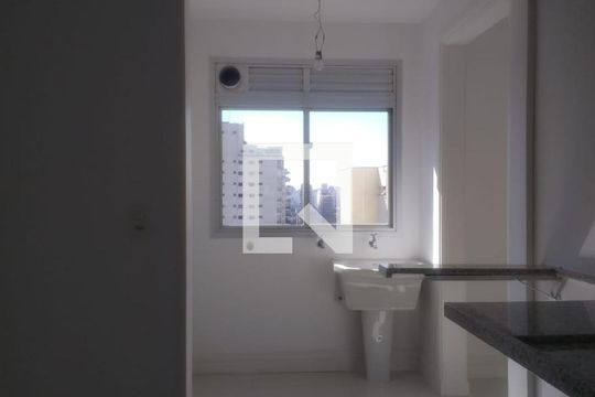 Cozinha de apartamento à venda com 2 quartos, 47m² em Campo Belo, São Paulo