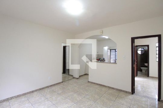 Copa de casa para alugar com 3 quartos, 360m² em Letícia, Belo Horizonte