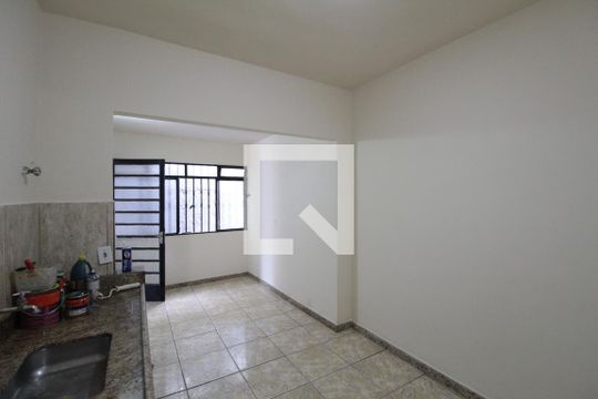 Cozinha de casa para alugar com 3 quartos, 360m² em Letícia, Belo Horizonte