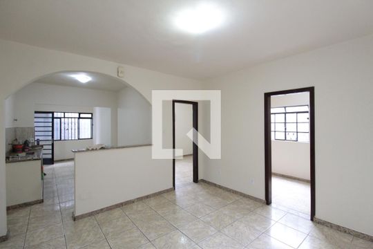 Copa de casa para alugar com 3 quartos, 360m² em Letícia, Belo Horizonte