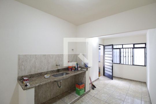 Cozinha de casa para alugar com 3 quartos, 360m² em Letícia, Belo Horizonte