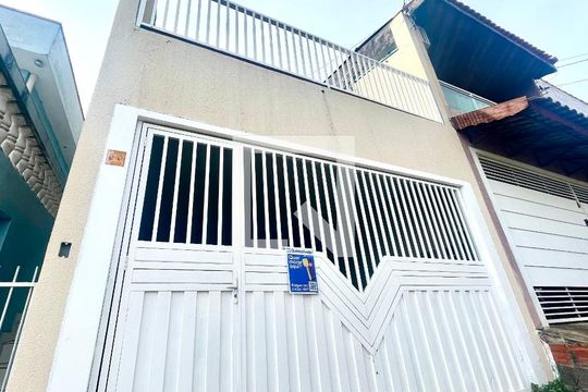 Fachada de casa para alugar com 2 quartos, 150m² em Jardim Diana, Várzea Paulista
