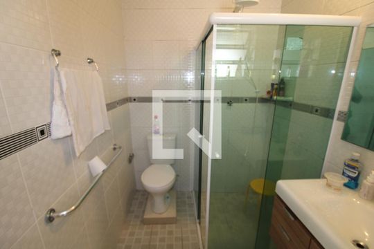Banheiro 1 de casa à venda com 4 quartos, 149m² em Jardim Sao Paulo(zona Norte), São Paulo