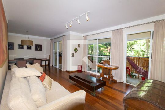 Sala de apartamento à venda com 3 quartos, 178m² em Cambuci, São Paulo