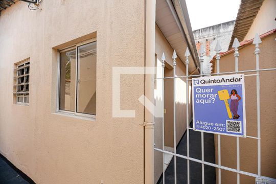 Plaquinha de casa para alugar com 2 quartos, 60m² em Vila Prudente, São Paulo