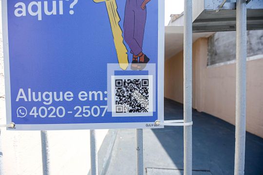 Fachada de casa para alugar com 1 quarto, 50m² em Vila Lucia, São Paulo