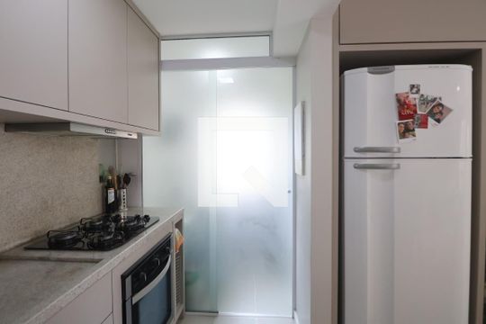 Cozinha de apartamento à venda com 3 quartos, 77m² em Marechal Rondon, Canoas