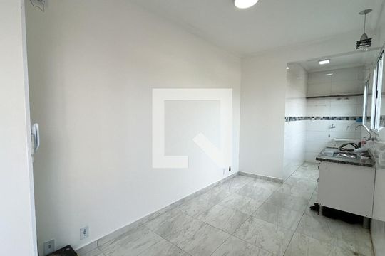 Sala/Cozinha de kitnet/studio para alugar com 1 quarto, 35m² em Vila dos Remedios, São Paulo