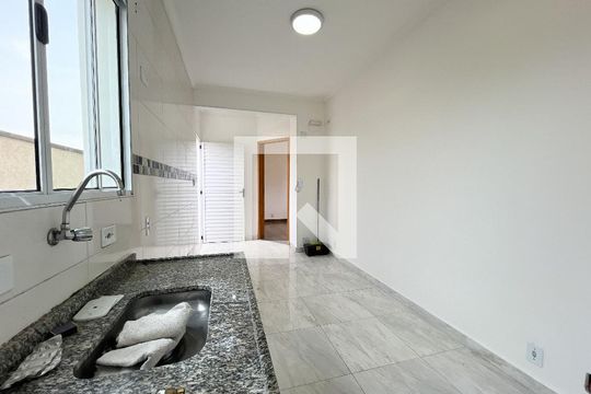 Sala/Cozinha de kitnet/studio para alugar com 1 quarto, 35m² em Vila dos Remedios, São Paulo