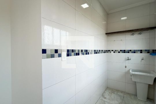 Cozinha e Área de Serviço de kitnet/studio para alugar com 1 quarto, 35m² em Vila dos Remedios, São Paulo