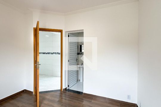 Quarto de kitnet/studio para alugar com 1 quarto, 35m² em Vila dos Remedios, São Paulo