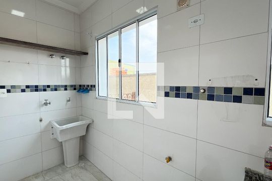 Cozinha e Área de Serviço de kitnet/studio para alugar com 1 quarto, 35m² em Vila dos Remedios, São Paulo
