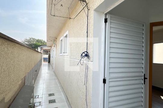 Quintal de kitnet/studio para alugar com 1 quarto, 35m² em Vila dos Remedios, São Paulo