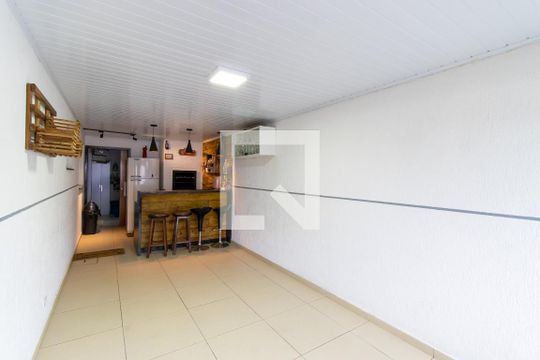Garagem de casa para alugar com 3 quartos, 110m² em Jardim Cláudia, Pinhais