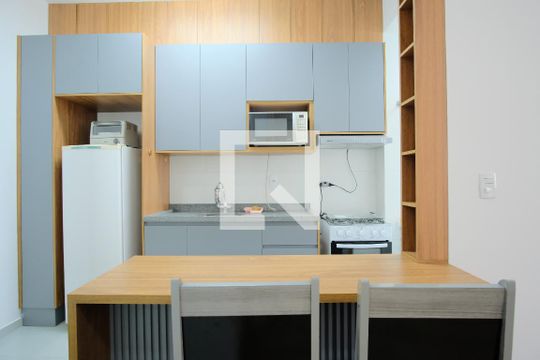 Cozinha de kitnet/studio à venda com 1 quarto, 38m² em Parque São Jorge, São Paulo