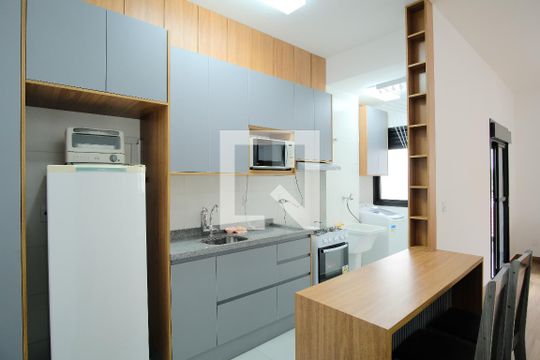 Cozinha de kitnet/studio à venda com 1 quarto, 38m² em Parque São Jorge, São Paulo