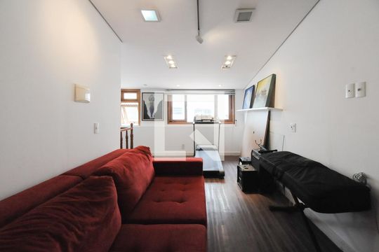 Sotão - sala de casa para alugar com 4 quartos, 265m² em Parque Terra Nova Ii, São Bernardo do Campo