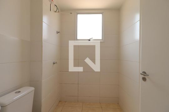 Banheiro de apartamento para alugar com 2 quartos, 43m² em Jardim Diva Tarlá de Carvalho, Ribeirão Preto